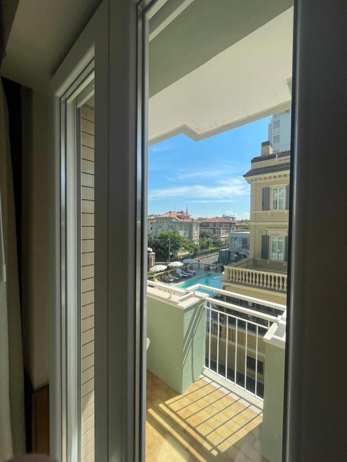 Hotel Metropol Песаро Екстериор снимка