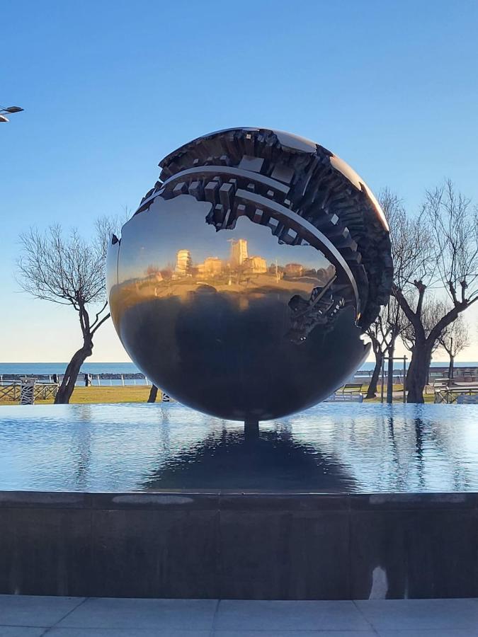 Hotel Metropol Песаро Екстериор снимка