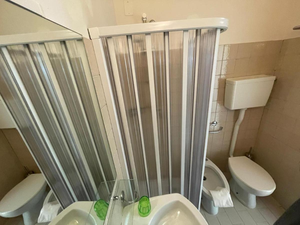 Hotel Metropol Песаро Екстериор снимка