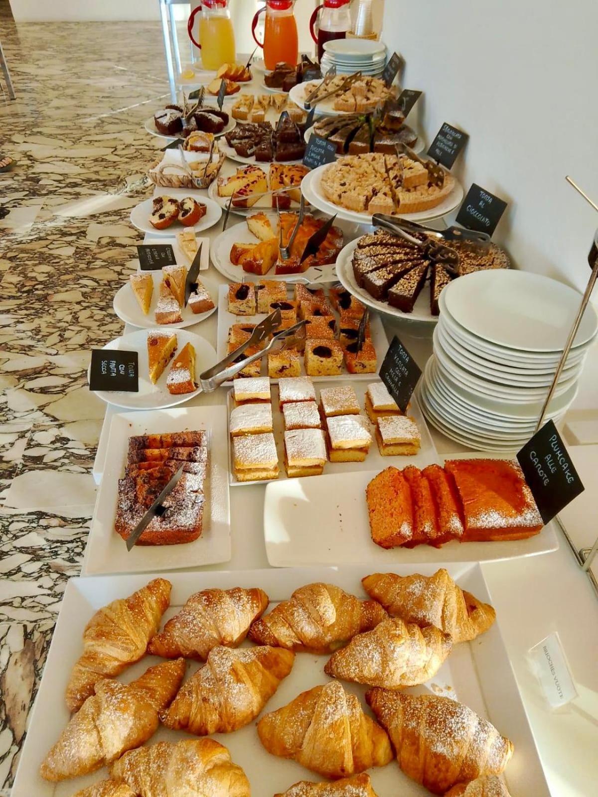 Hotel Metropol Песаро Екстериор снимка